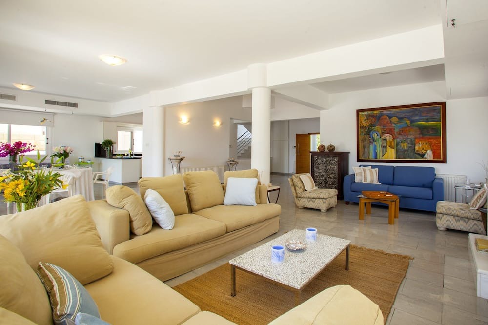 Photo of Livingroom in Larnaca