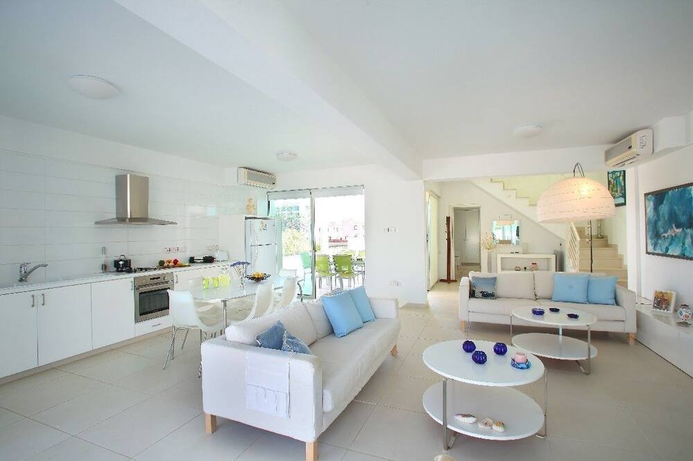 Photo of Livingroom in Protaras