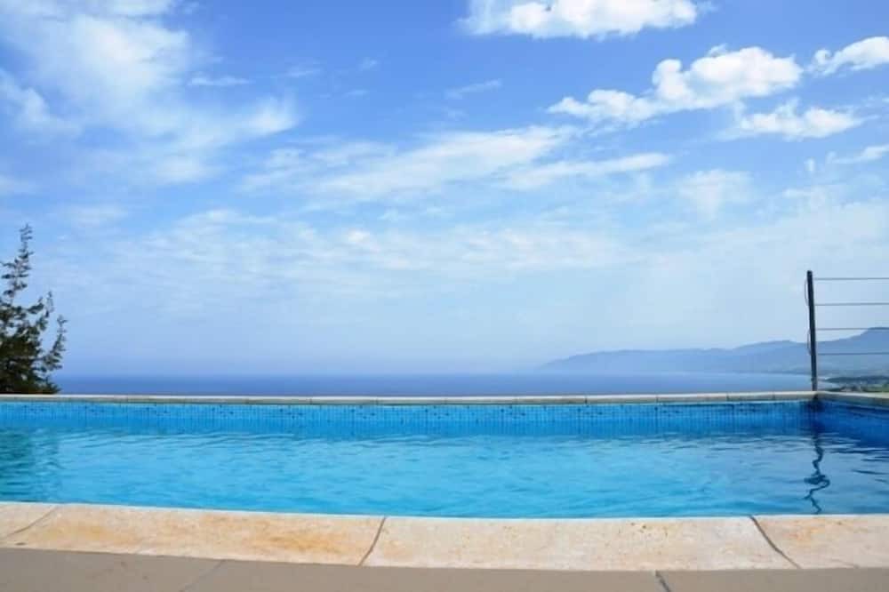 Photo of Patio Balcony in Latchi