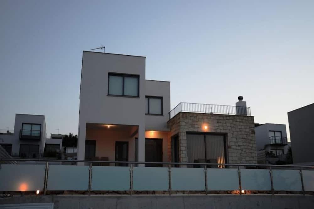 Photo of Outdoor in Latchi