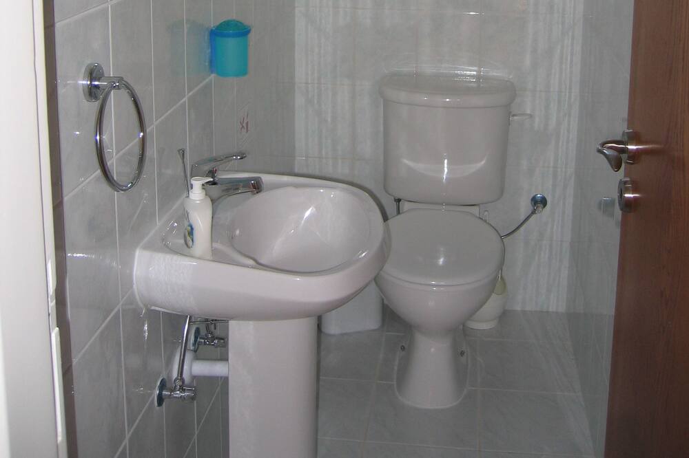 Photo of Bathroom in Kissonerga