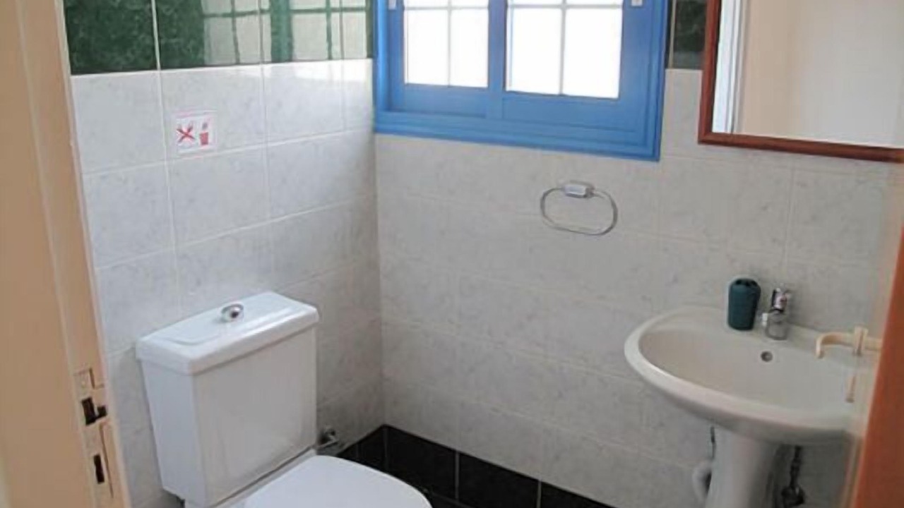 Photo of Bathroom in Polis