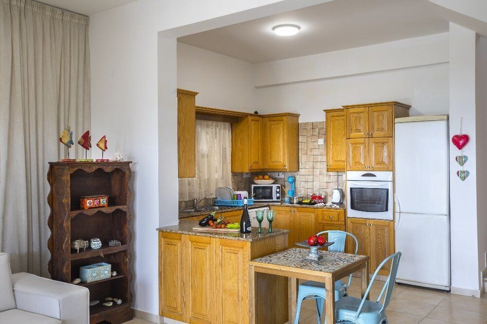 Photo of Livingroom in Meneou