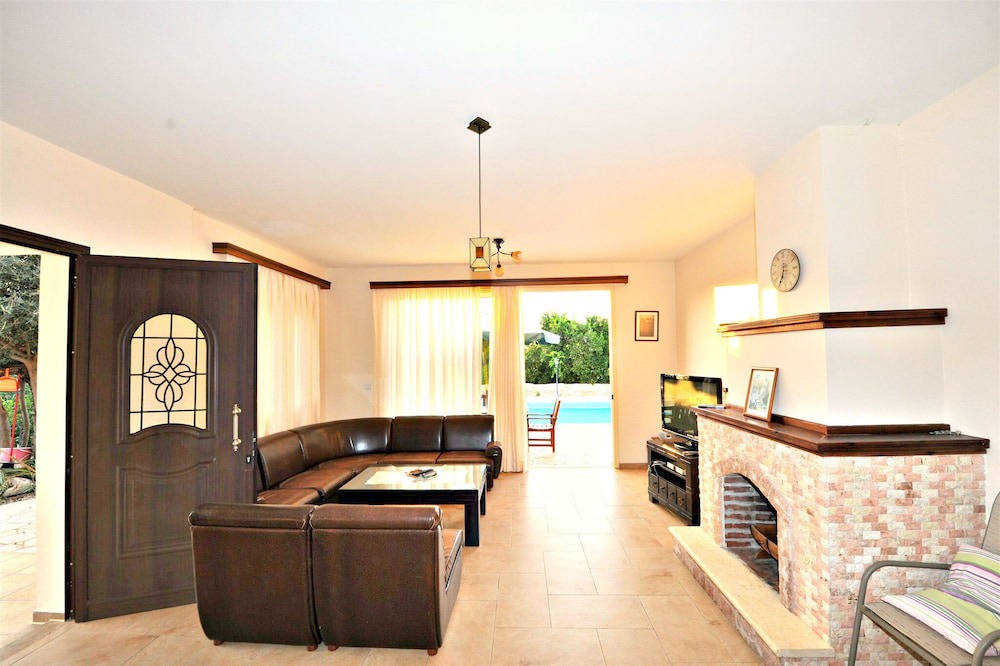 Photo of Livingroom in Argaka