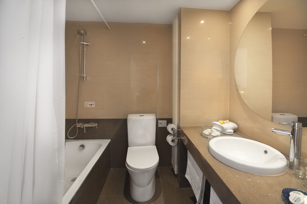 Photo of Bathroom in Geroskipou