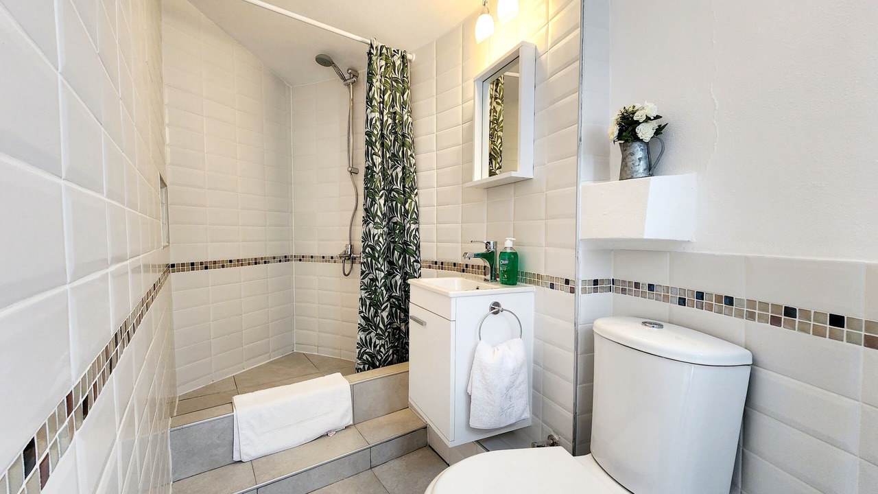 Photo of Bathroom in Kyrenia District