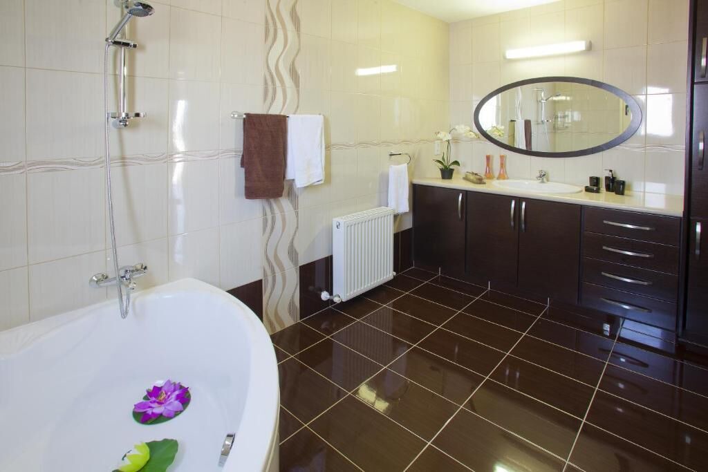 Photo of Bathroom in Stroumpi