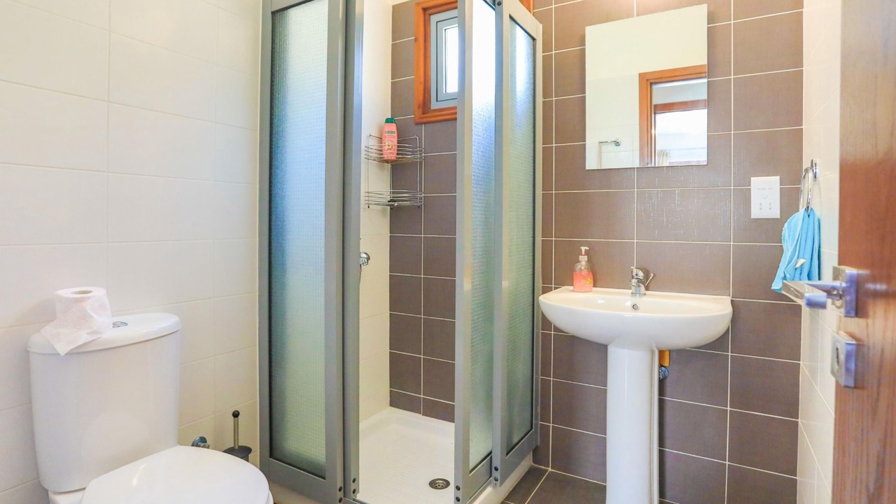Photo of Bathroom in Lara