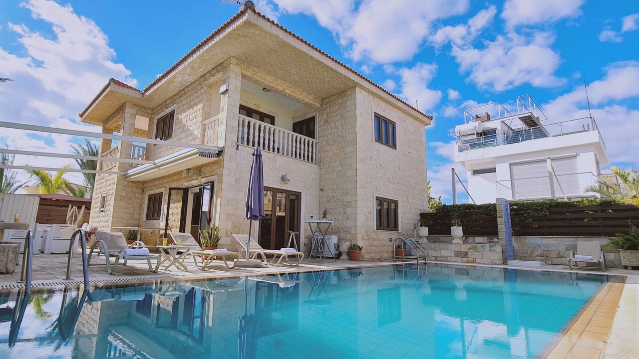 Photo of Outdoor in Kapparis