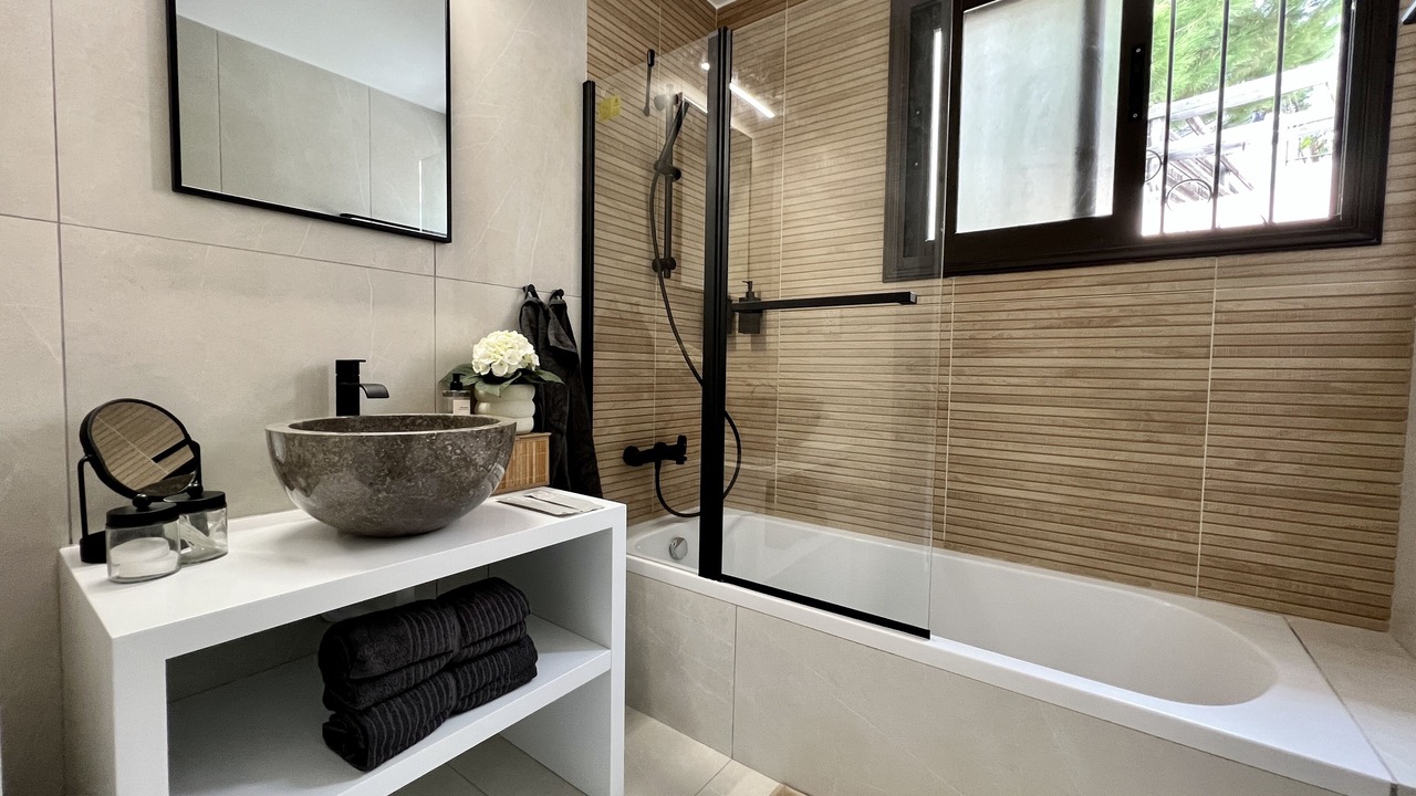 Photo of Bathroom in Pissouri