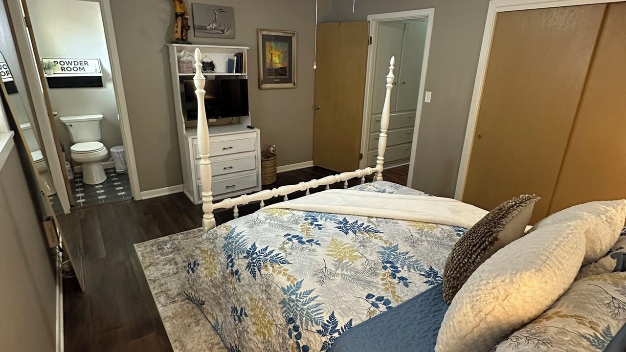 Photo of Bedroom in Canyon