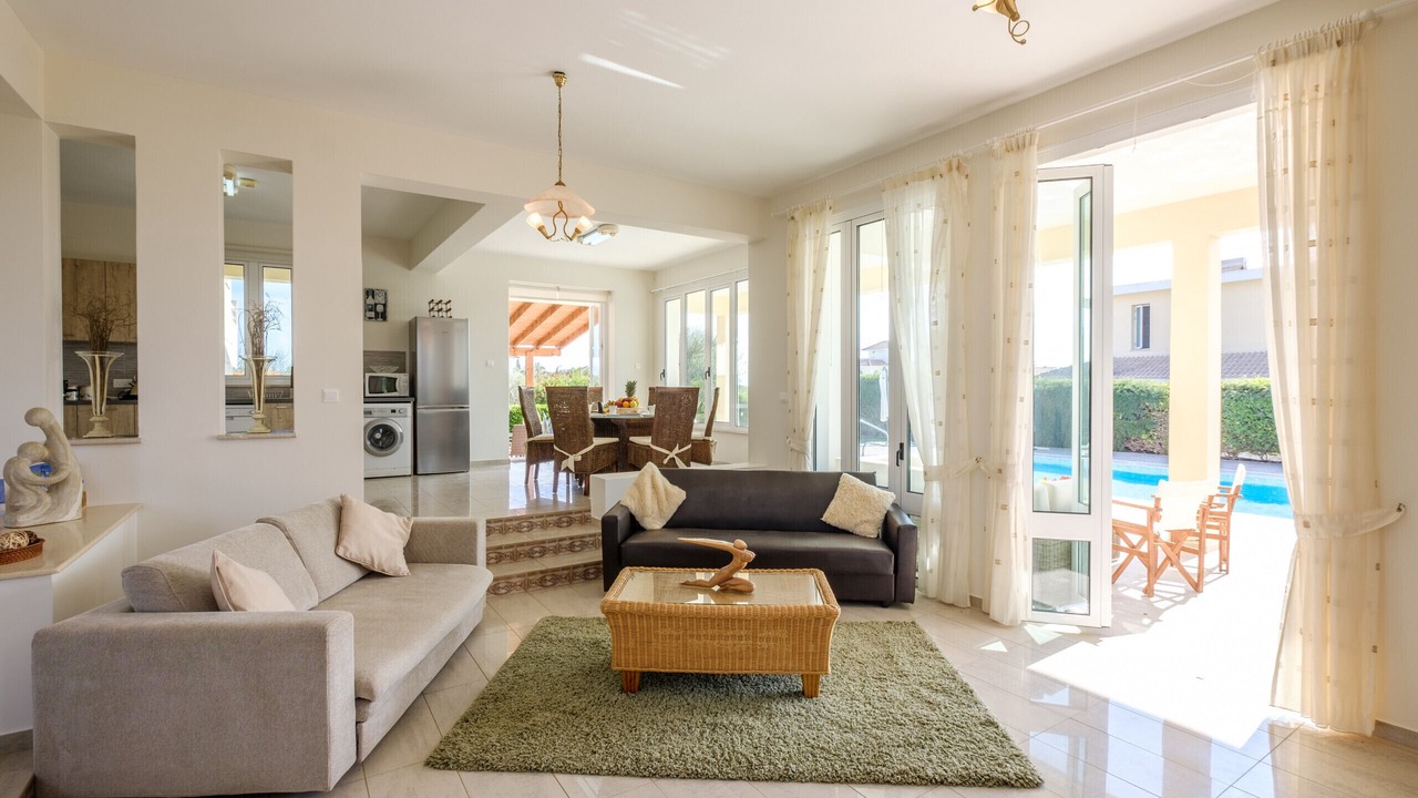 Photo of Livingroom in Cape Greko