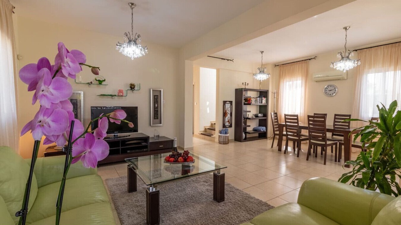 Photo of Livingroom in Pegeia