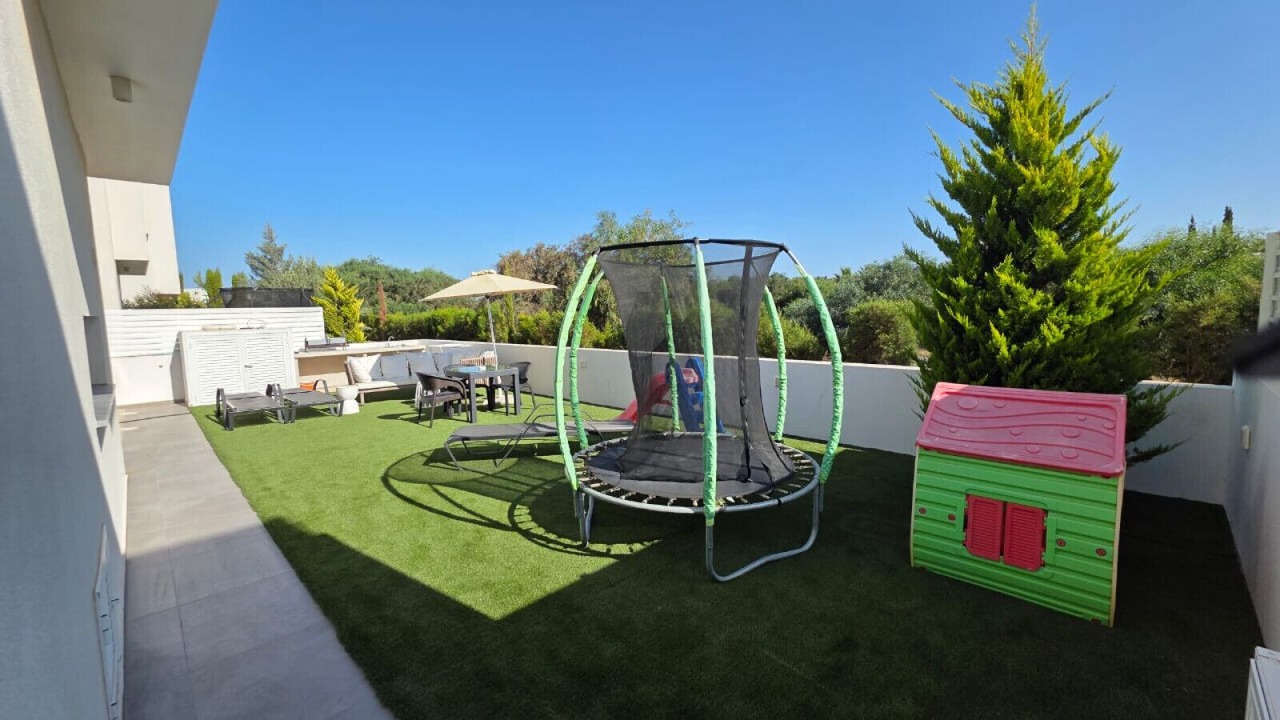 Photo of Outdoor in Pernera