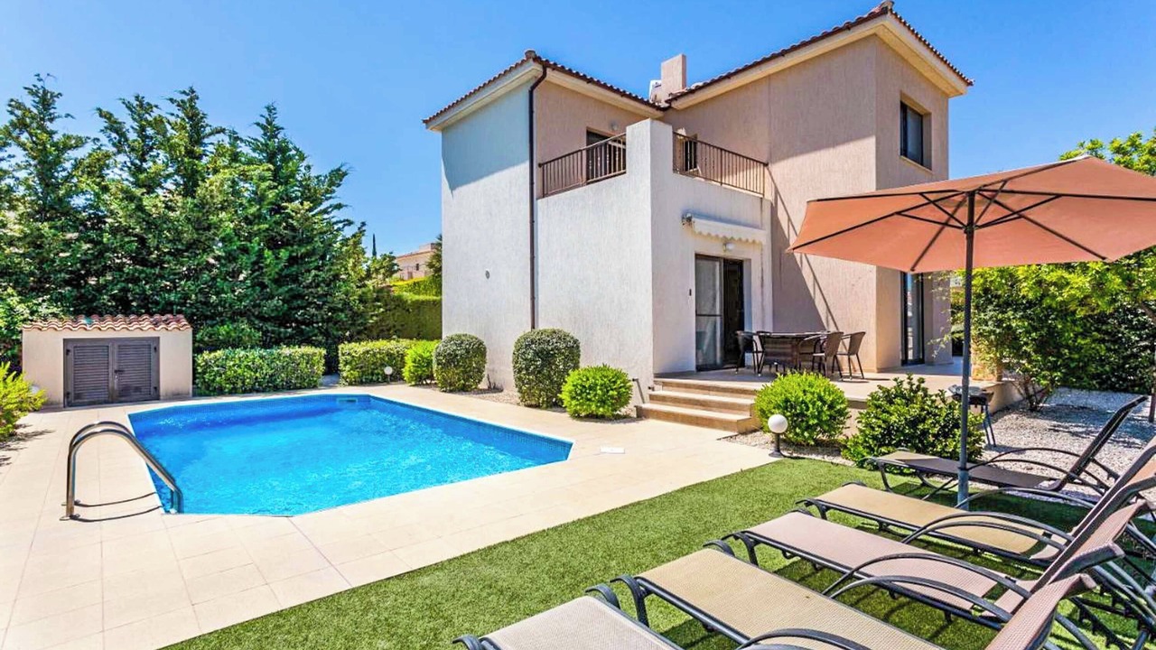 Photo of Outdoor in Latsi