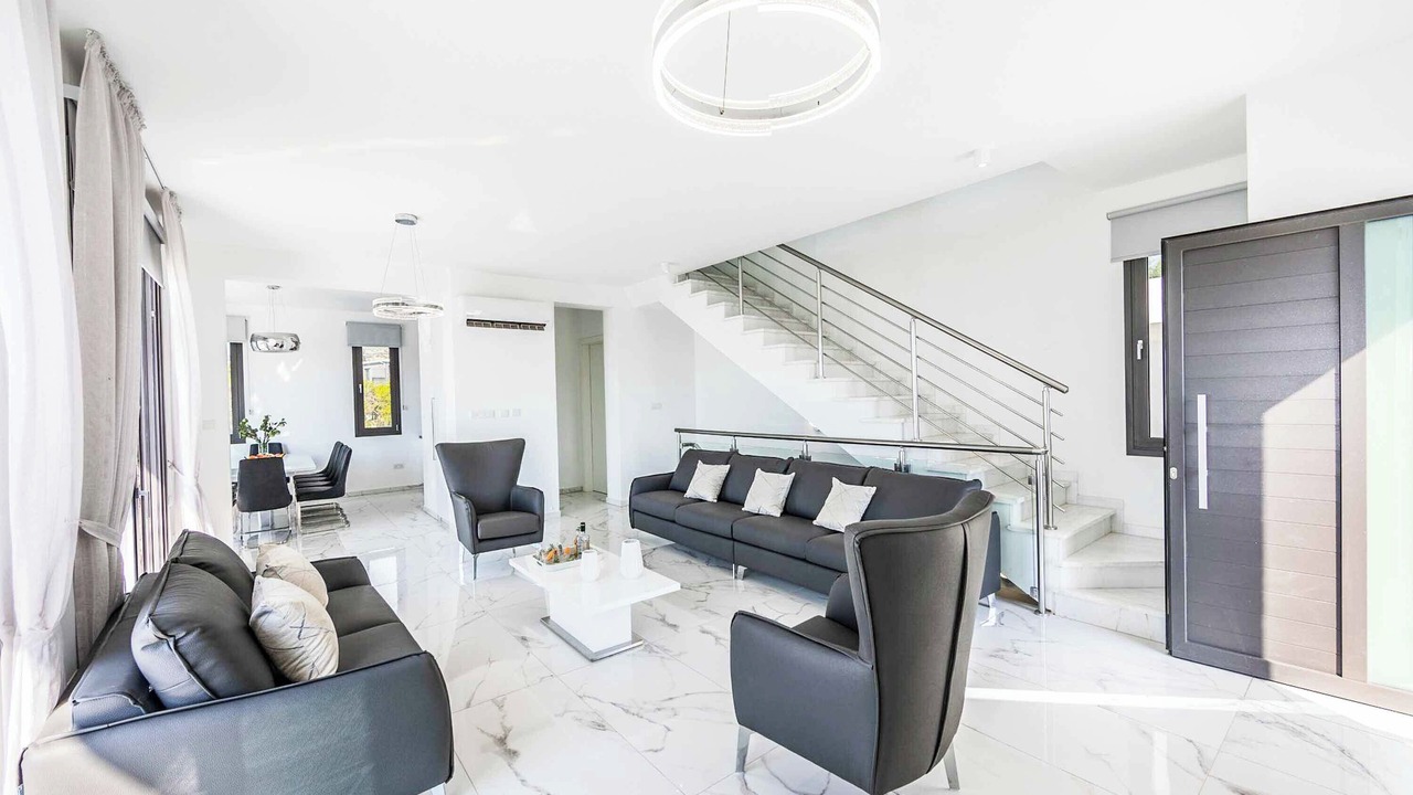 Photo of Livingroom in Peyia Town
