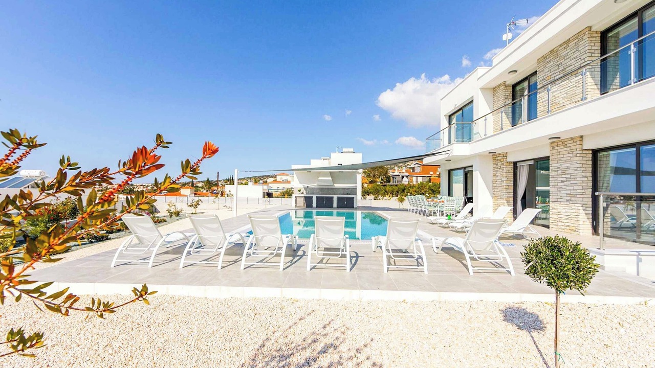 Photo of Outdoor in Peyia Town