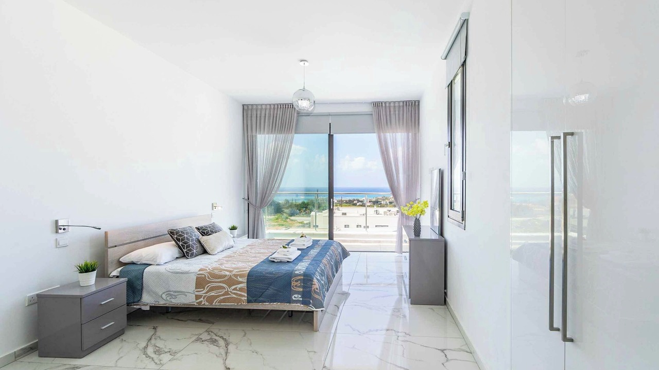 Photo of Bedroom in Peyia Town