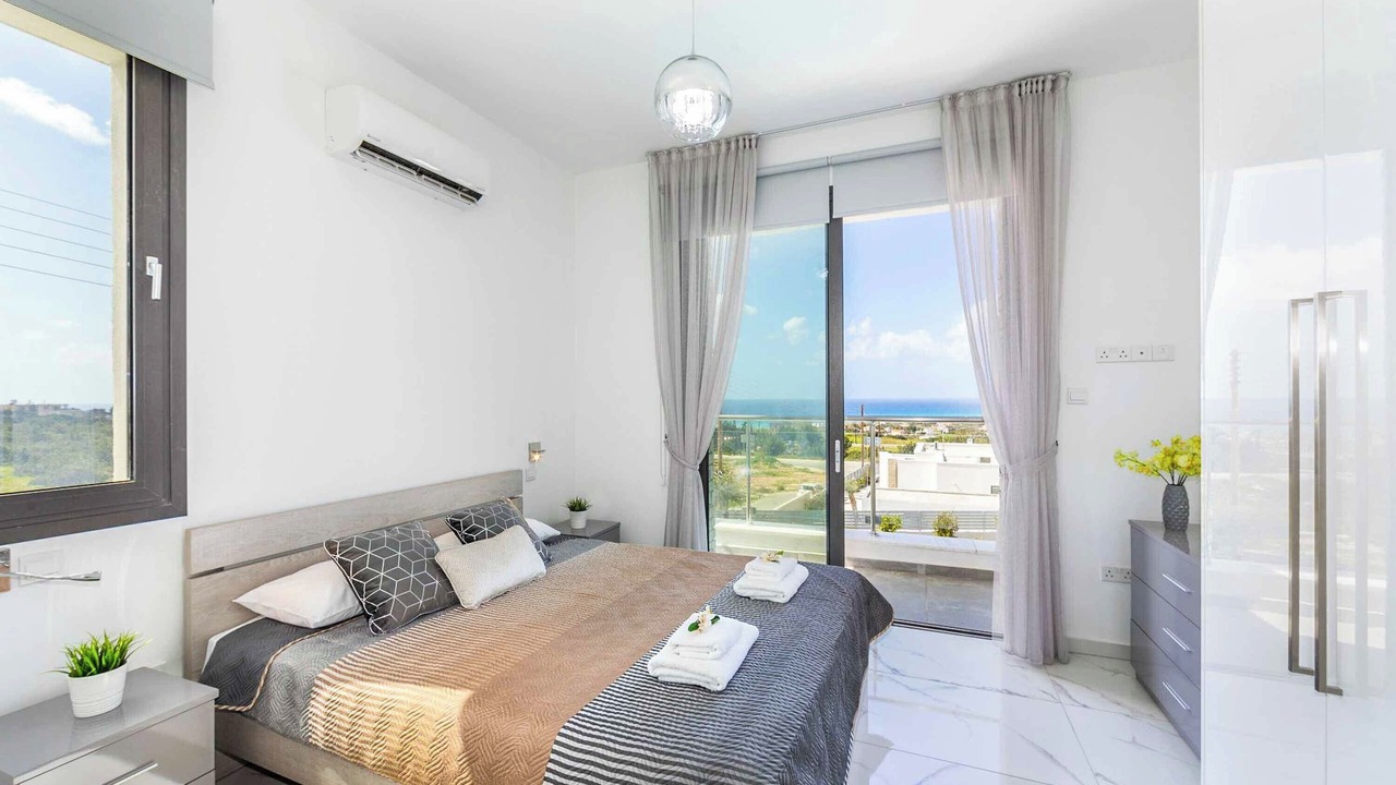 Photo of Bedroom in Peyia Town