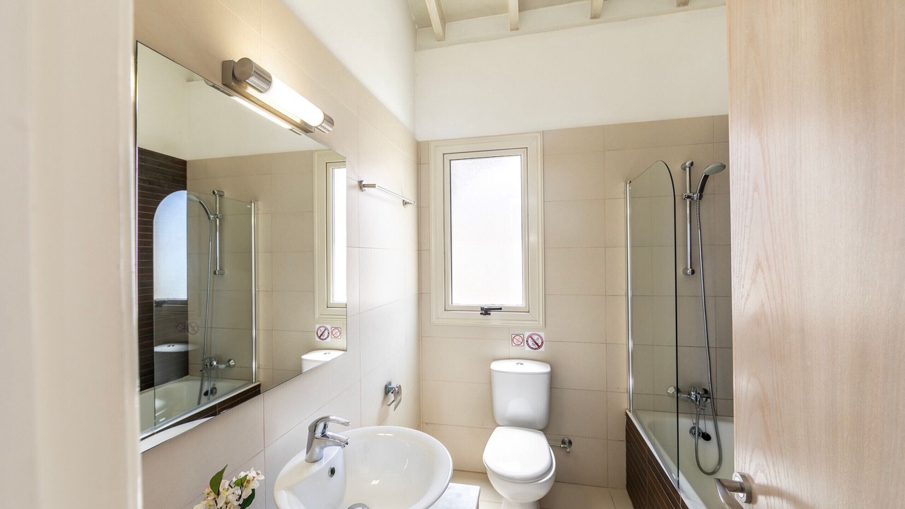 Photo of Bathroom in Cape Greko