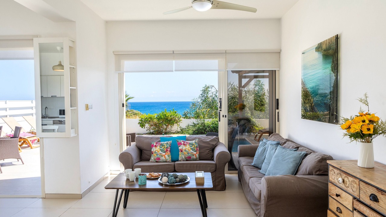 Photo of Livingroom in Cape Greko