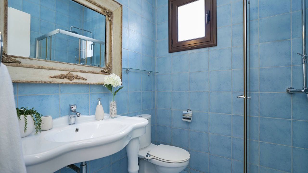 Photo of Bathroom in Cape Greko