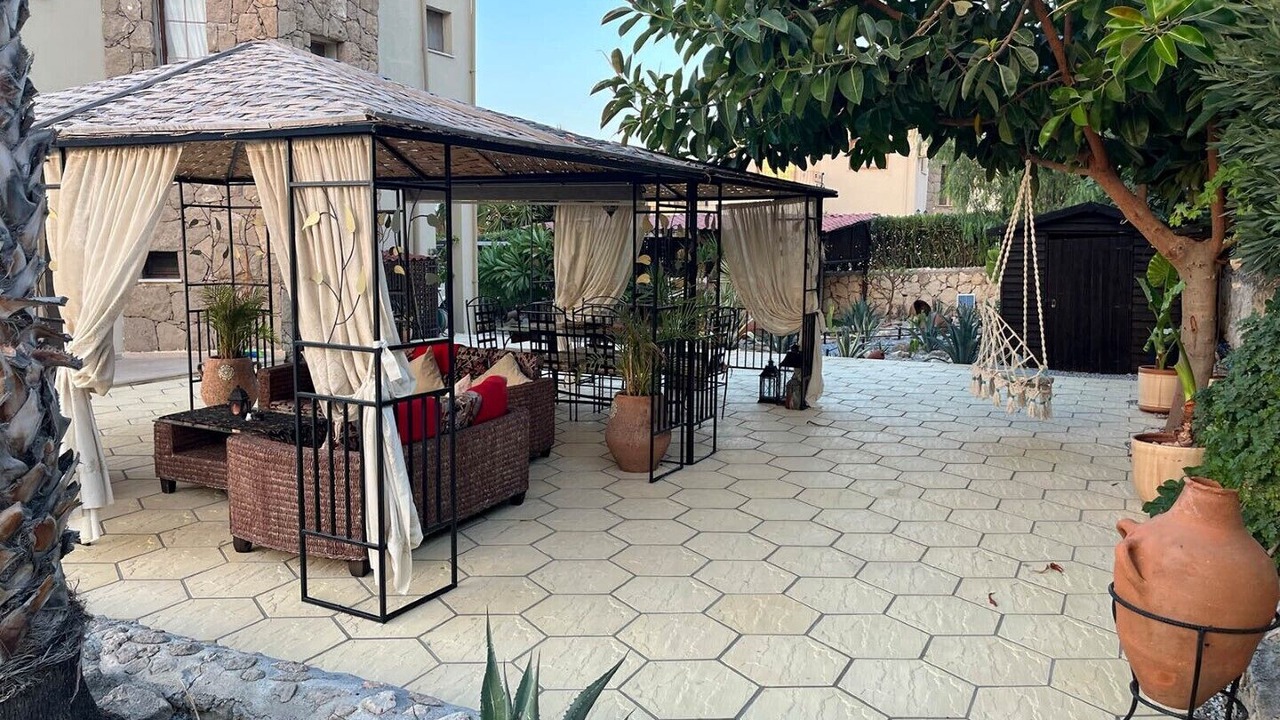 Photo of Patio Balcony in Esentepe