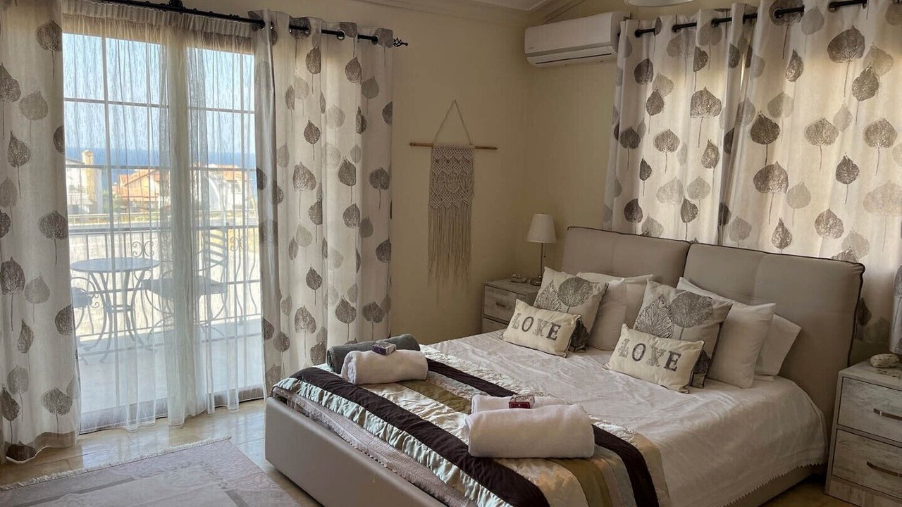 Photo of Bedroom in Esentepe