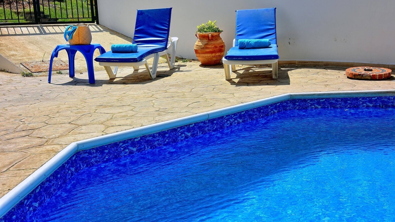 Photo of Outdoor in Pomos