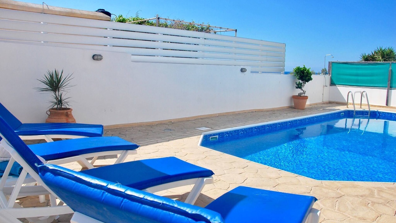 Photo of Outdoor in Pomos