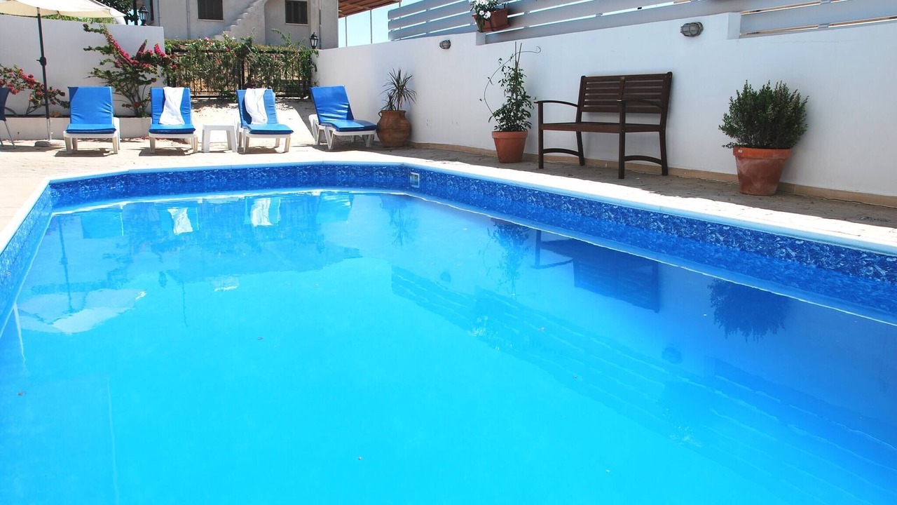Photo of Outdoor in Pomos