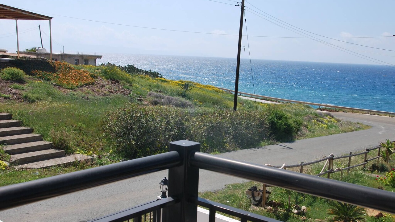 Photo of Outdoor in Pomos
