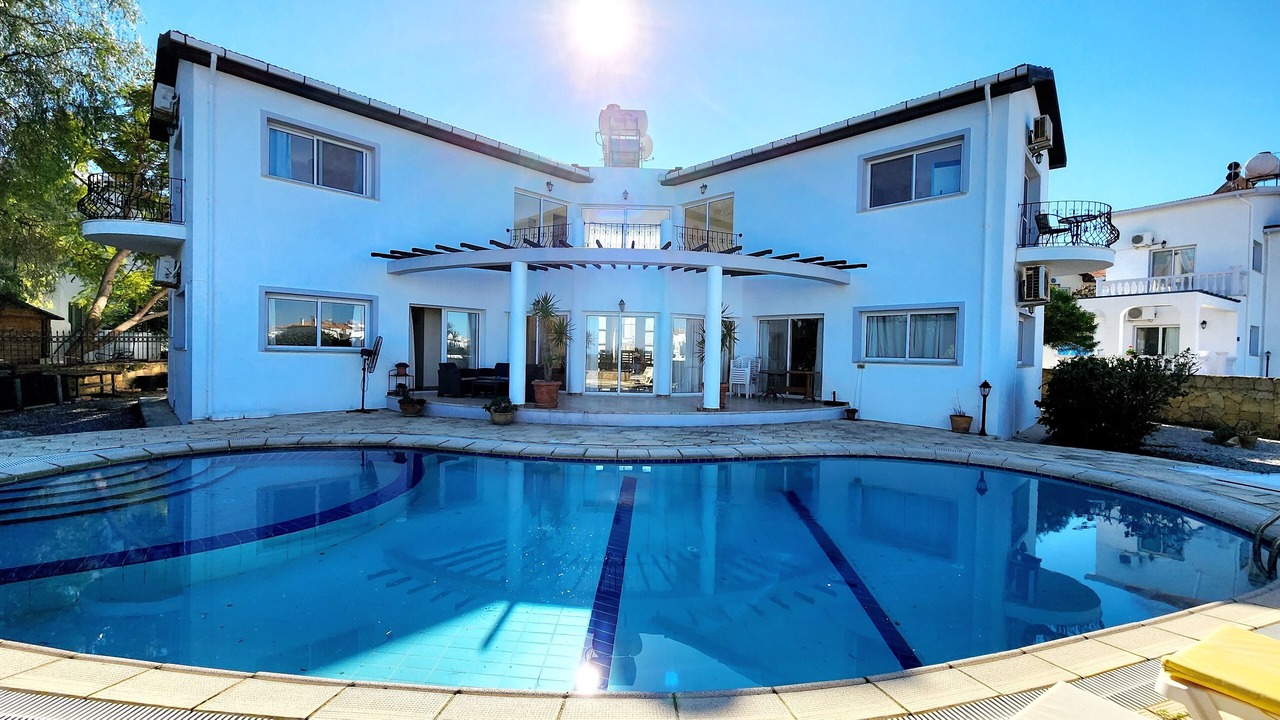 Photo of Outdoor in Karavas