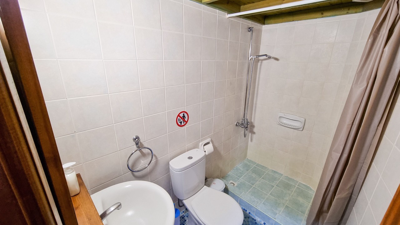 Photo of Bathroom in Skarinou