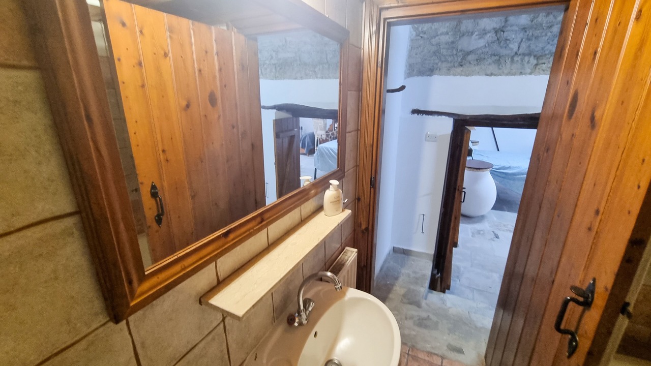 Photo of Bathroom in Skarinou
