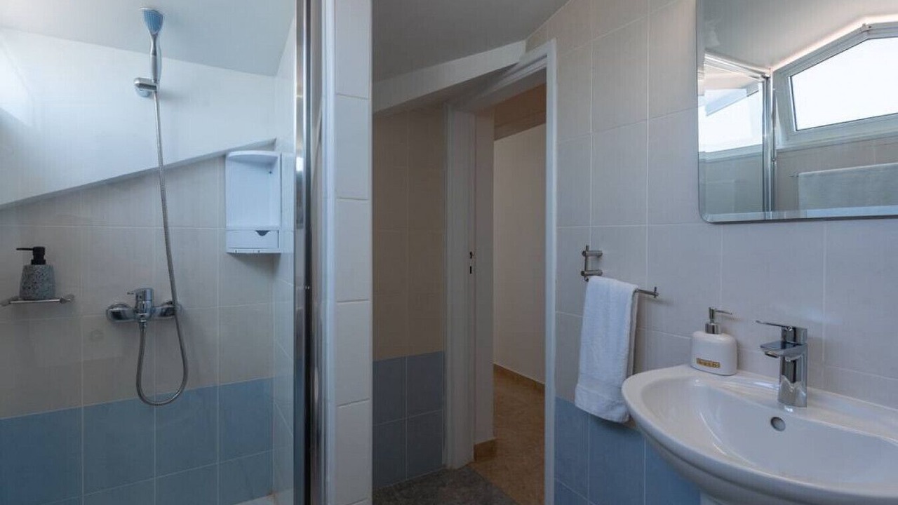 Photo of Bathroom in Skala