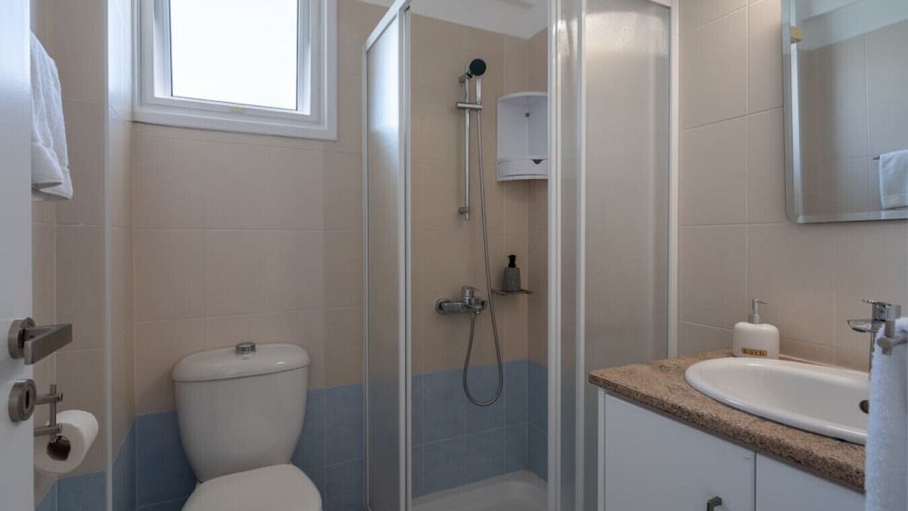 Photo of Bathroom in Skala