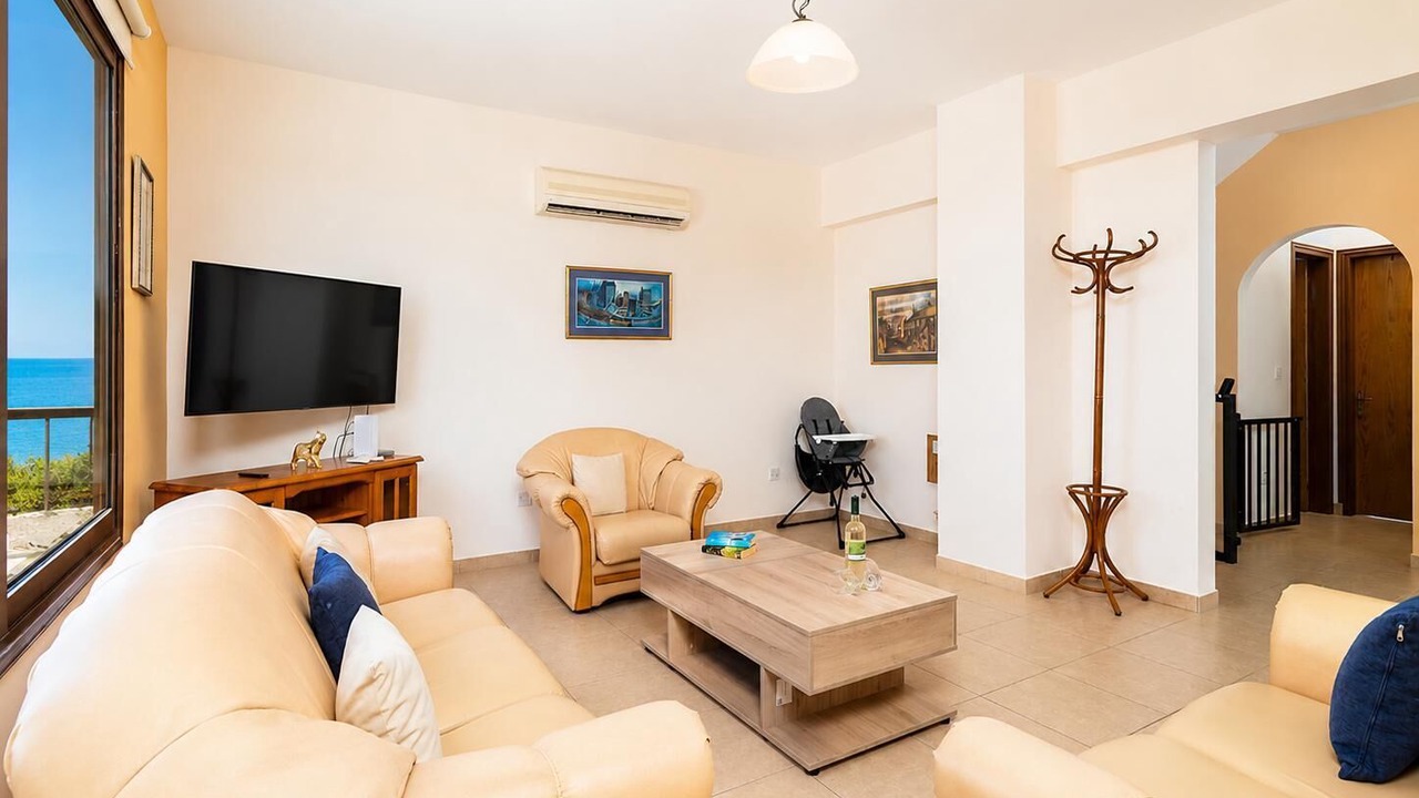 Photo of Bedroom in Pomos