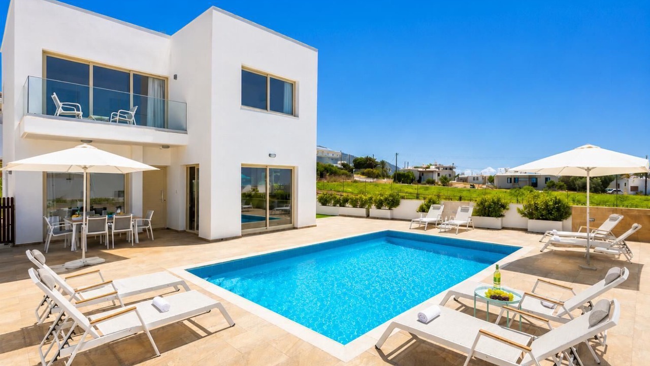 Photo of Outdoor in Pomos