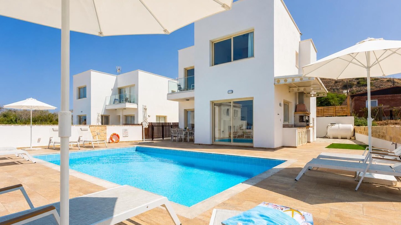 Photo of Outdoor in Pomos