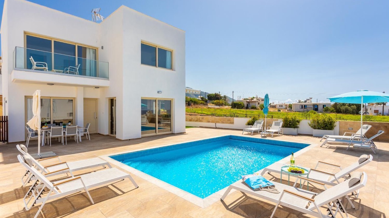 Photo of Outdoor in Pomos