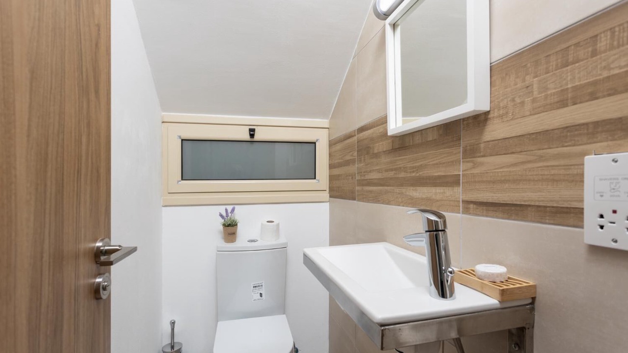 Photo of Bathroom in Pomos