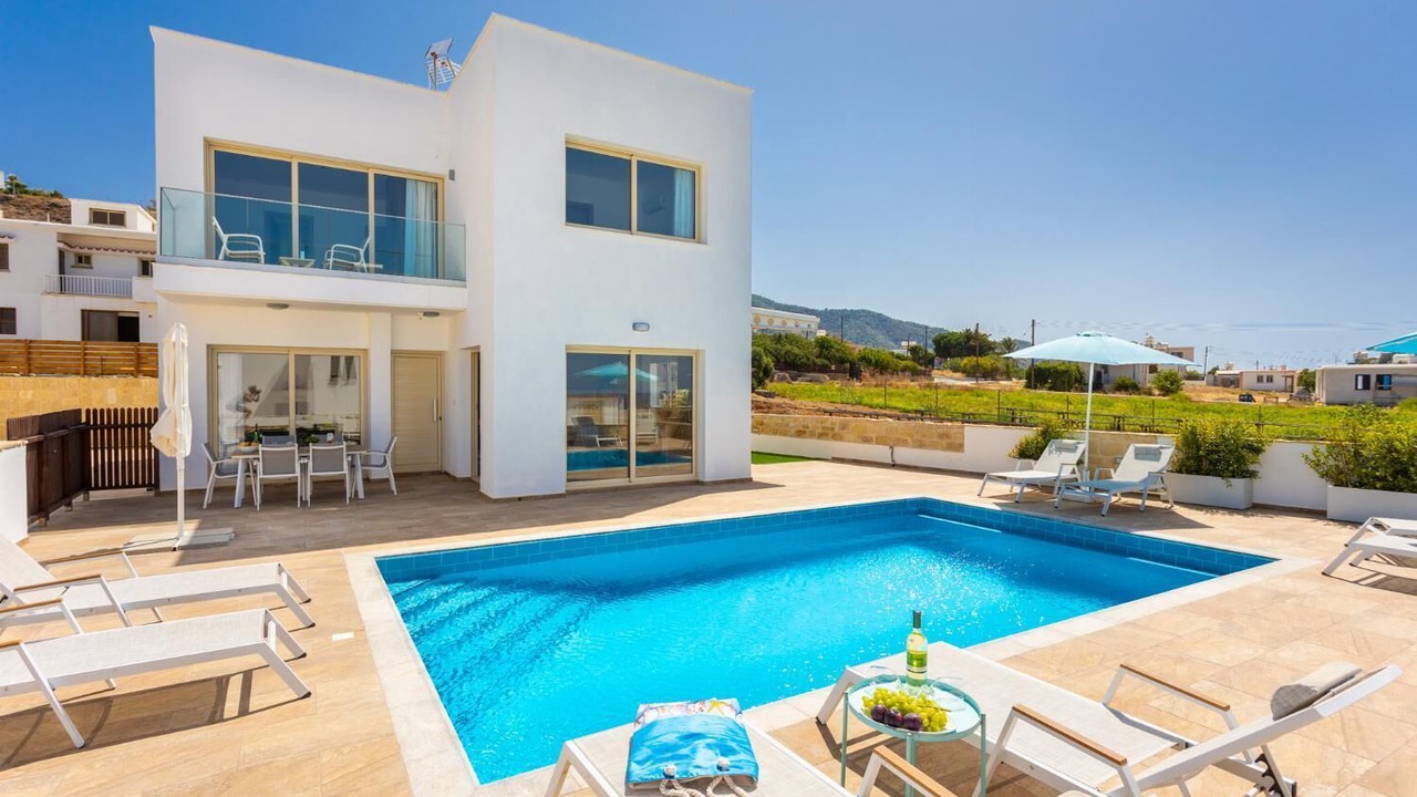 Photo of Outdoor in Pomos