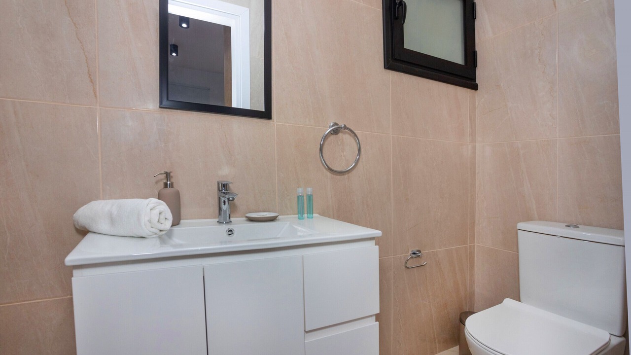 Photo of Bathroom in Neapolis