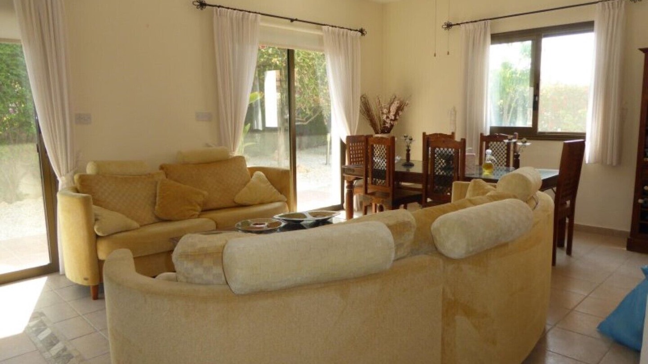 Photo of Livingroom in Emba