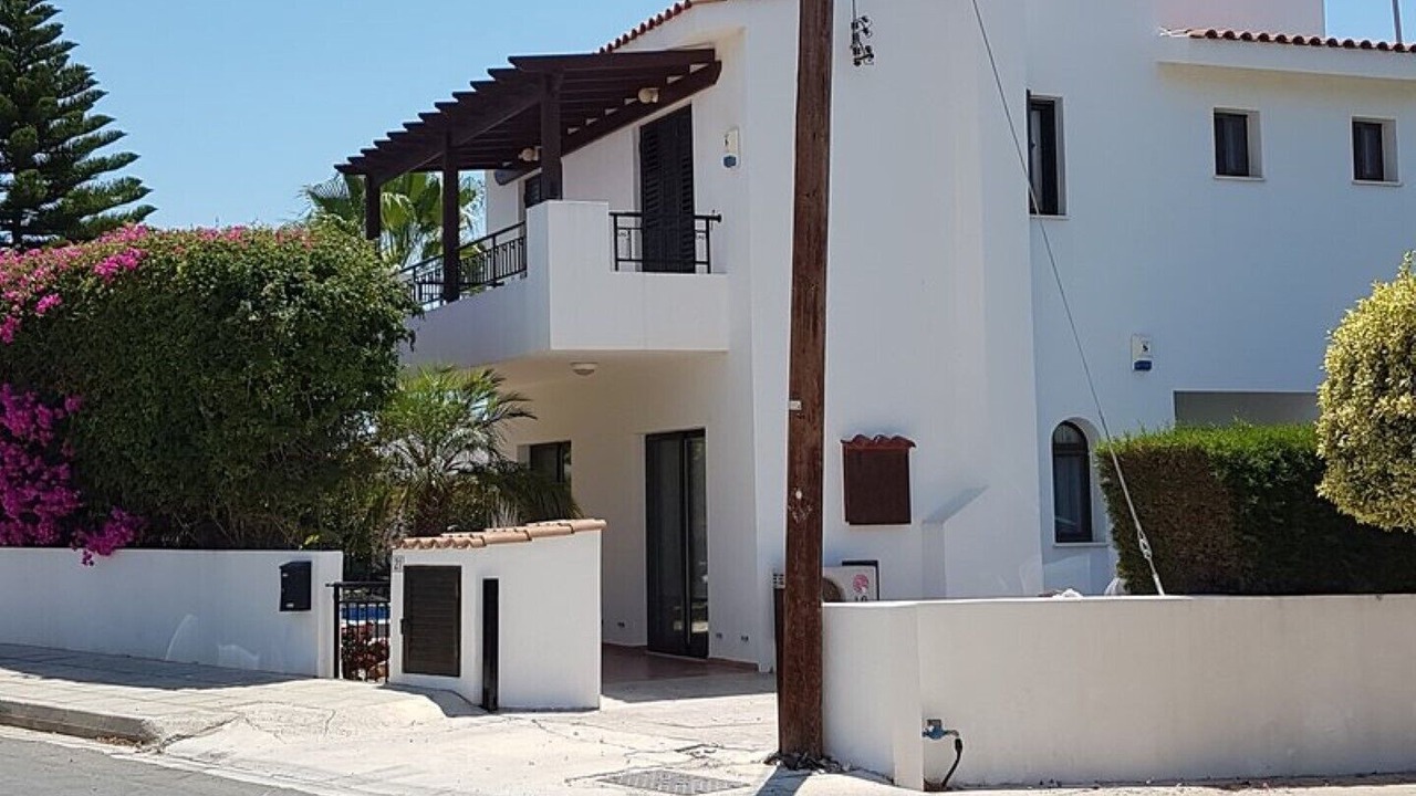 Photo of Outdoor in Emba