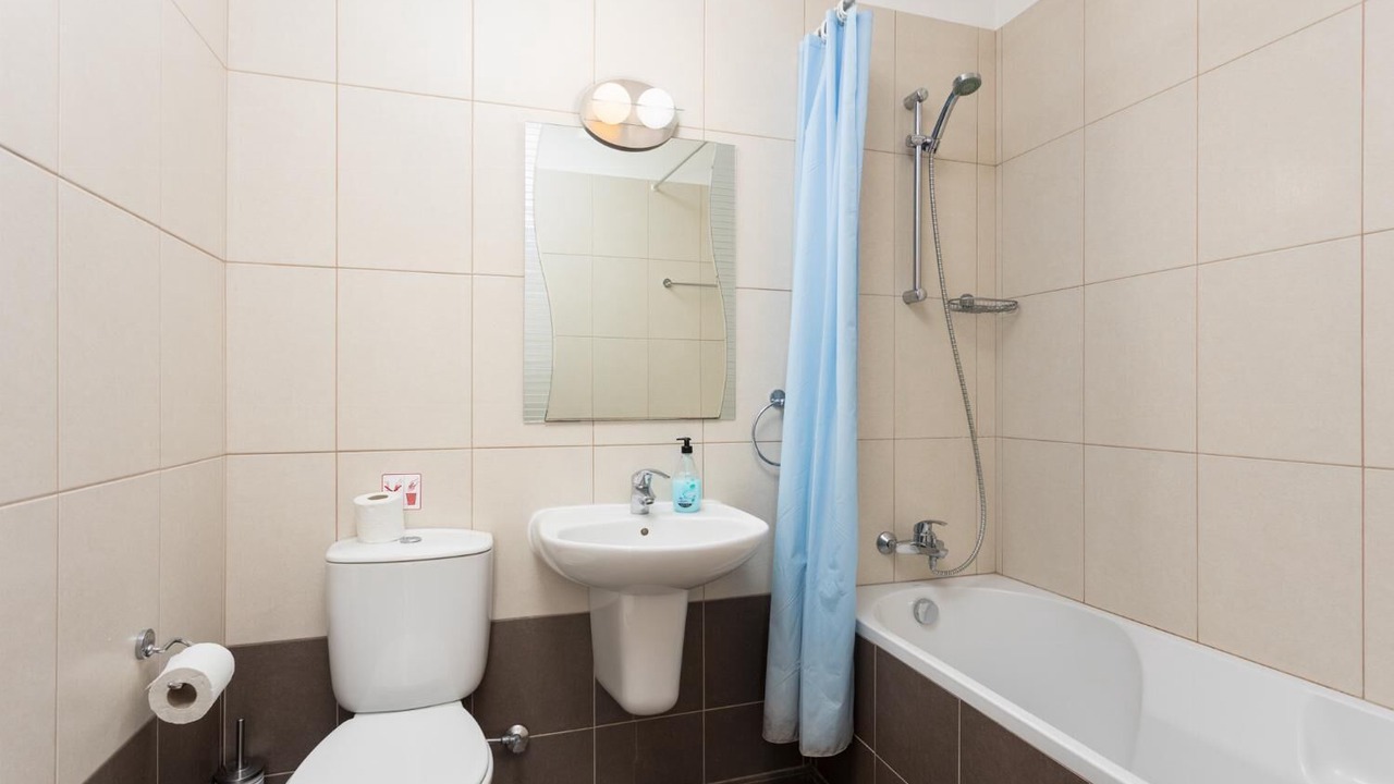 Photo of Bathroom in Droushia