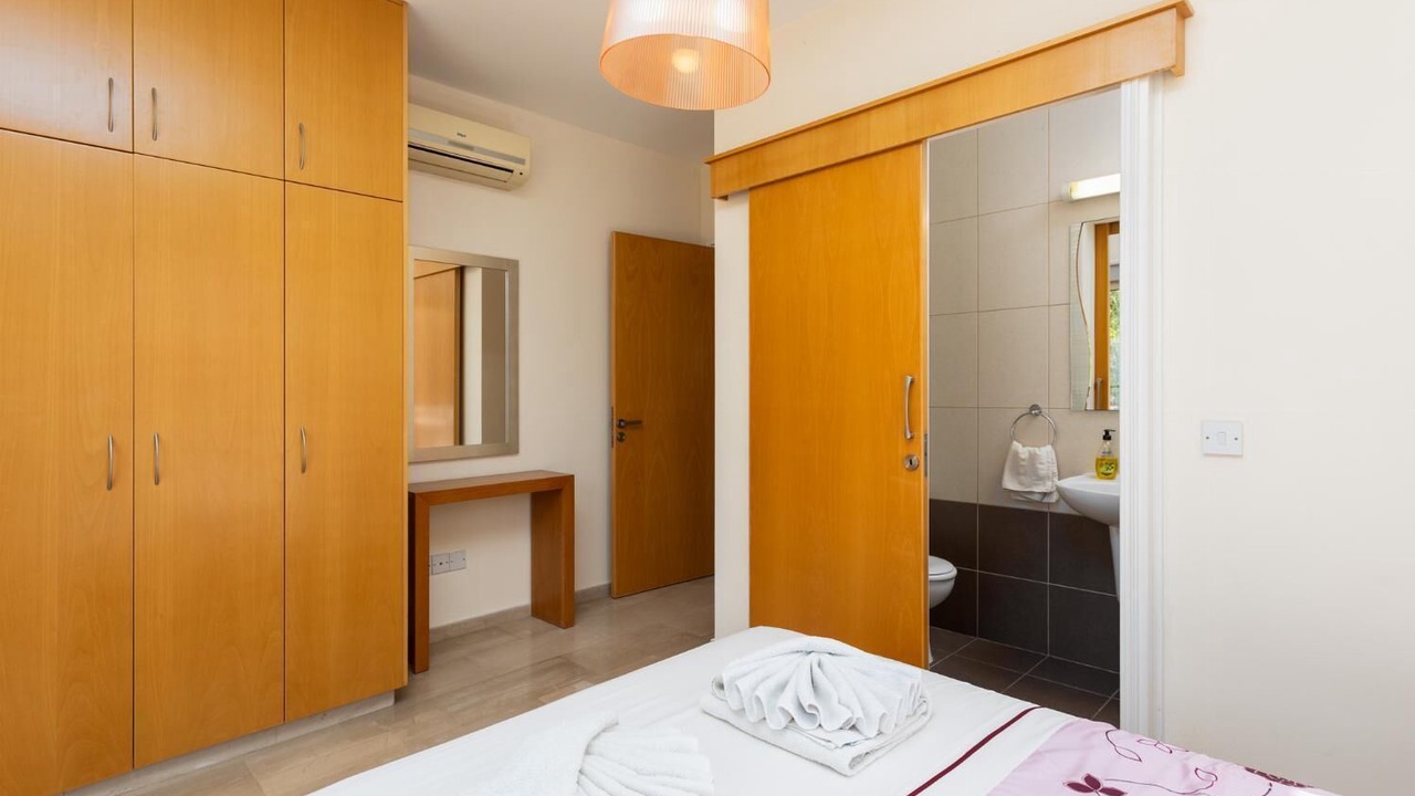Photo of Bathroom in Droushia