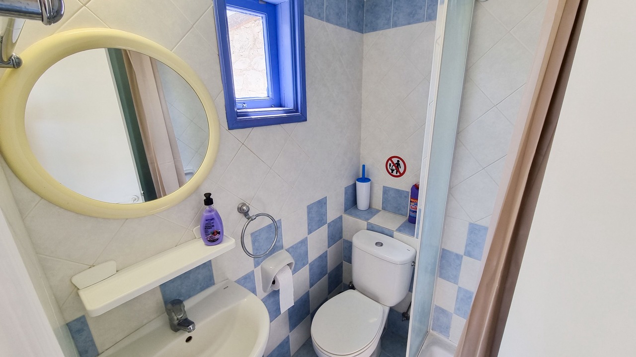Photo of Bathroom in Skarinou