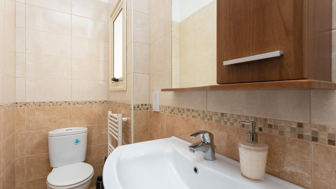 Photo of Bathroom in Droushia